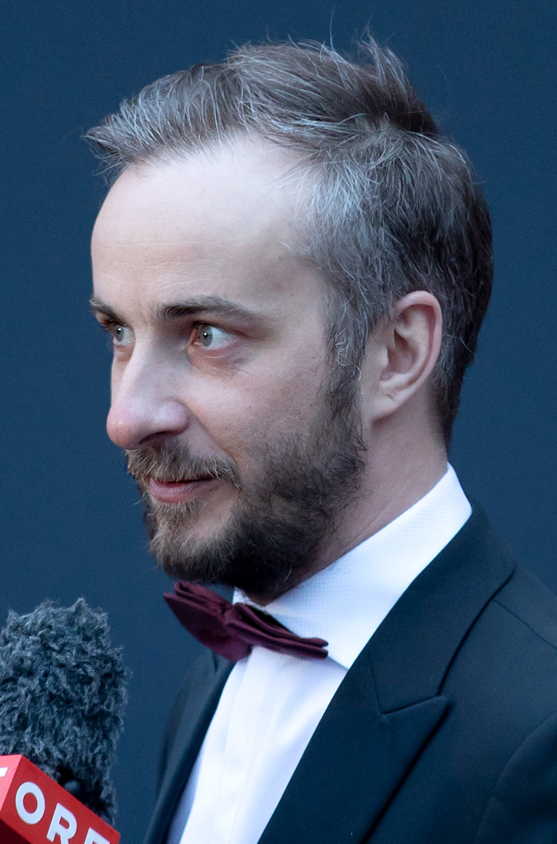 Wie reagiert das ZDF auf die zahlreichen Beschwerden zur Simson-Szene bei Böhmermann?